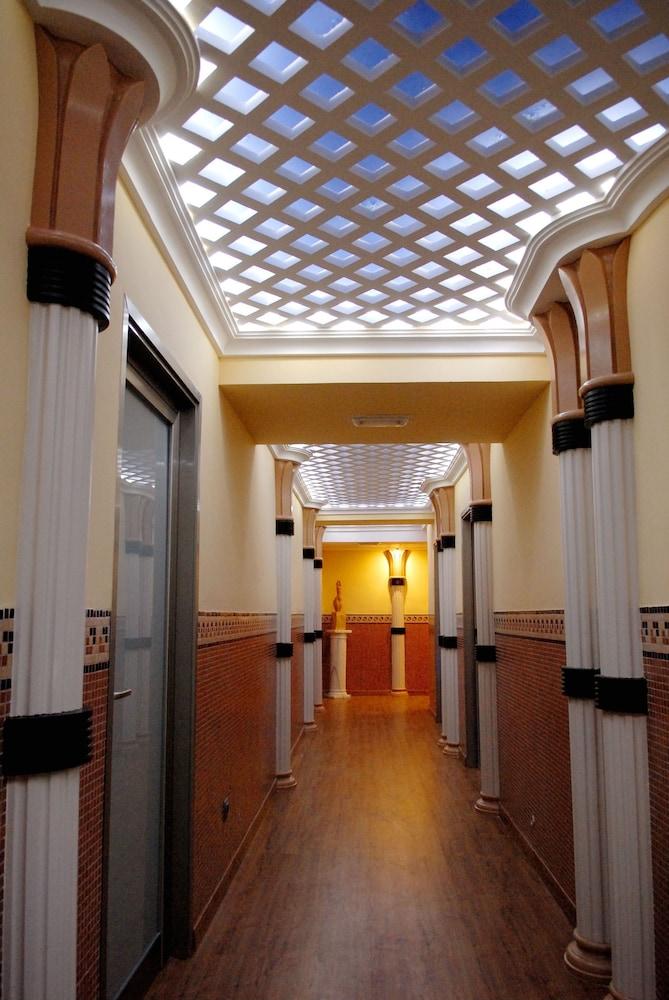 Hotel Sierra De & 3*